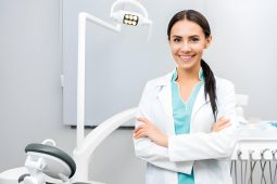 Female Dentist in Johar Town, Lahore