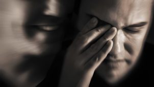 7 Early Signs of Mania to Watch for in Adults