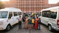 12-Seater Tempo Traveller vs Force Urbania for Jaipur Sightseeing