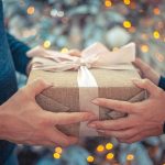 Can Romantic Gifts Online Add Surprise Elements to Celebrations?